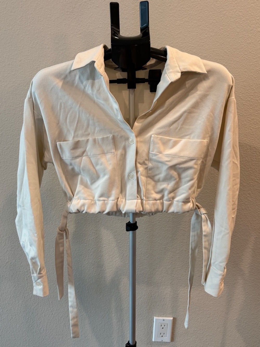 Zara Cream Cropped Tie-Waist Button Front Shirt